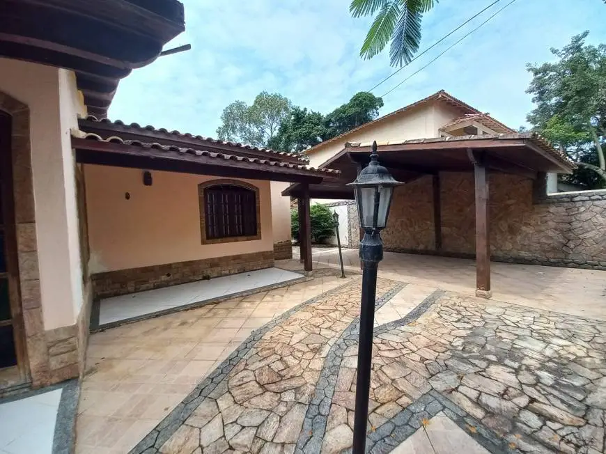Foto 1 de Casa com 3 Quartos à venda, 132m² em Itaipu, Niterói
