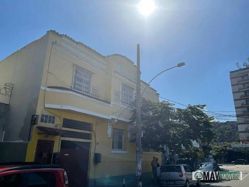 Foto 2 de Casa com 3 Quartos para alugar, 100m² em Madureira, Rio de Janeiro