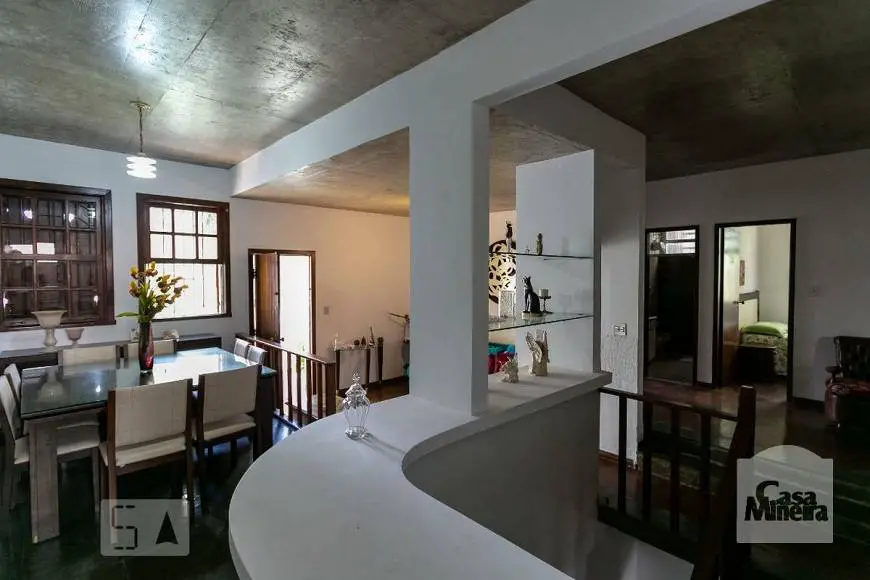 Foto 5 de Casa com 4 Quartos à venda, 227m² em São Lucas, Belo Horizonte
