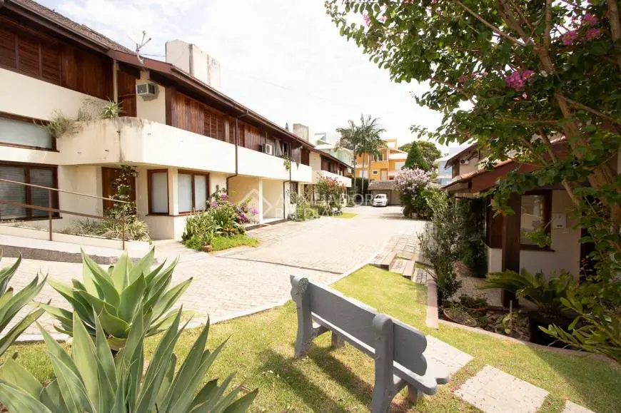 Foto 1 de Casa de Condomínio com 4 Quartos à venda, 250m² em Carvoeira, Florianópolis