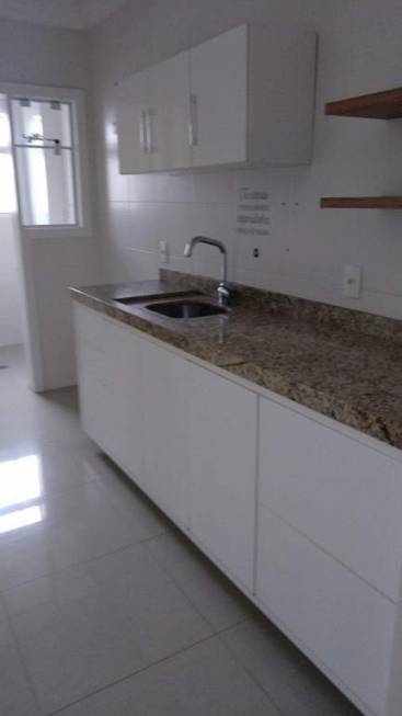 Foto 3 de Apartamento com 2 Quartos para alugar, 120m² em América, Joinville