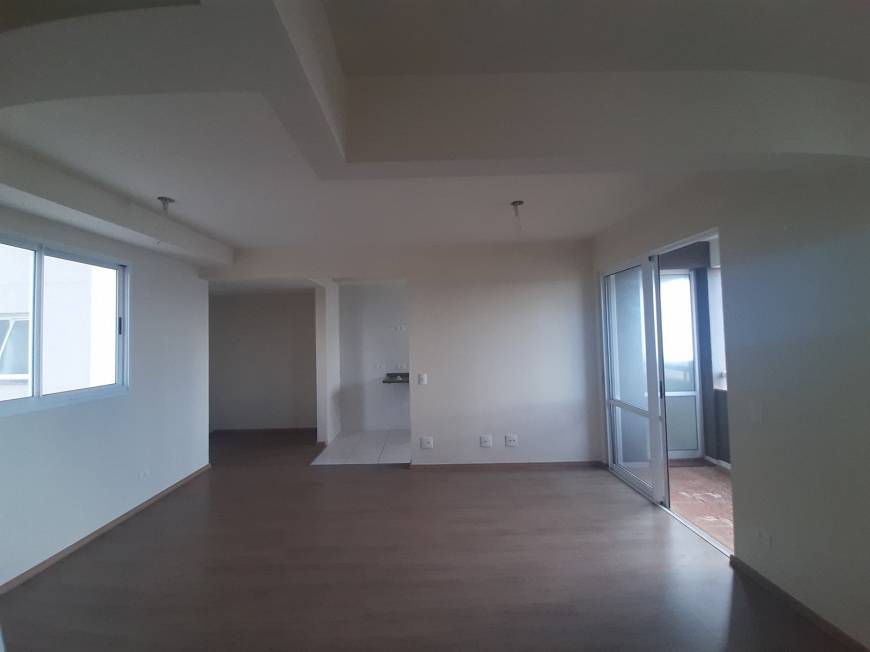 Foto 1 de Apartamento com 2 Quartos à venda, 71m² em Aurora, Londrina