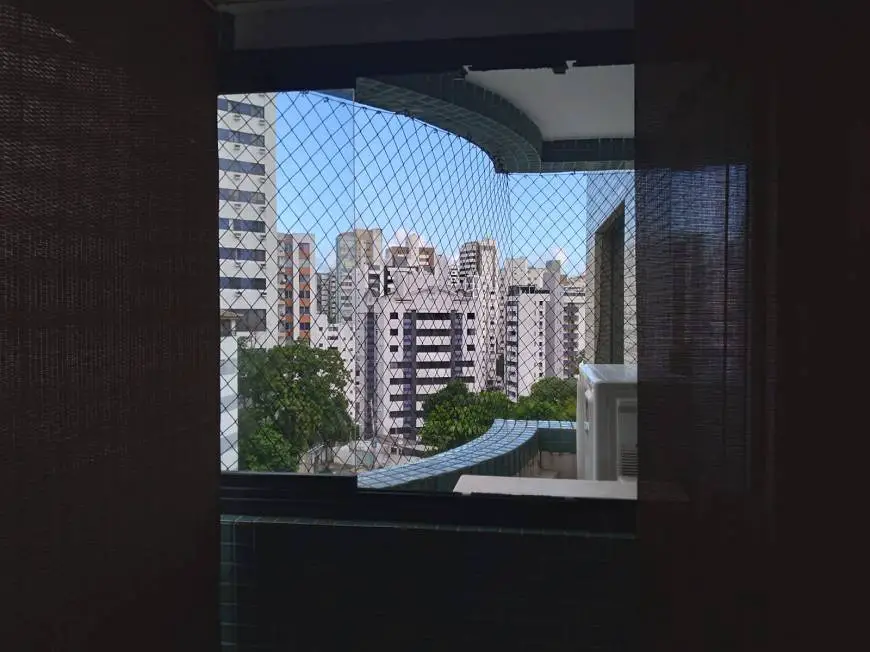 Foto 5 de Apartamento com 2 Quartos para alugar, 88m² em Candeal, Salvador