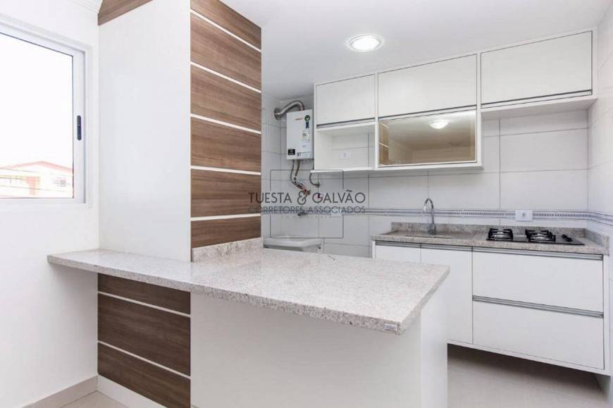 Foto 2 de Apartamento com 2 Quartos à venda, 43m² em Tingui, Curitiba