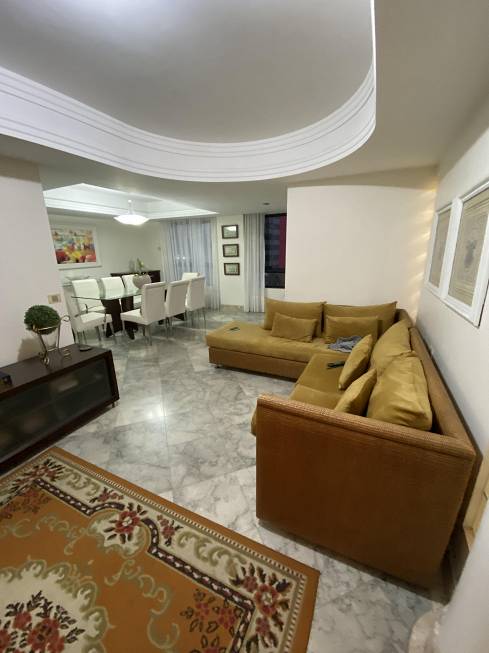 Foto 2 de Apartamento com 4 Quartos à venda, 200m² em Jardins, Aracaju