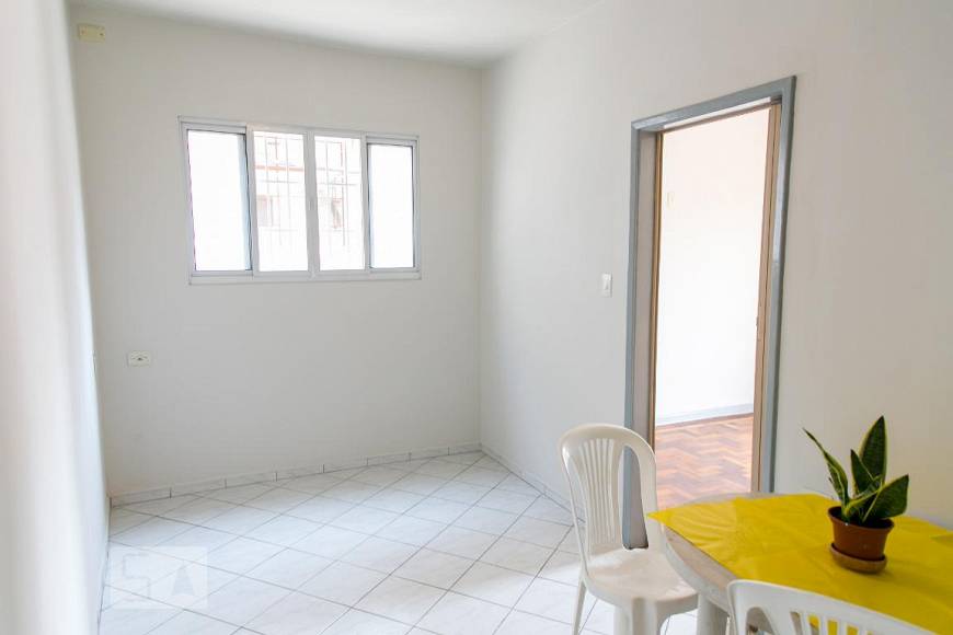 Foto 1 de Casa com 2 Quartos para alugar, 150m² em Vila Ede, São Paulo
