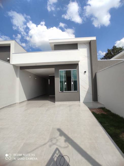 Foto 2 de Casa com 3 Quartos à venda, 125m² em Jardim Catuai, Apucarana