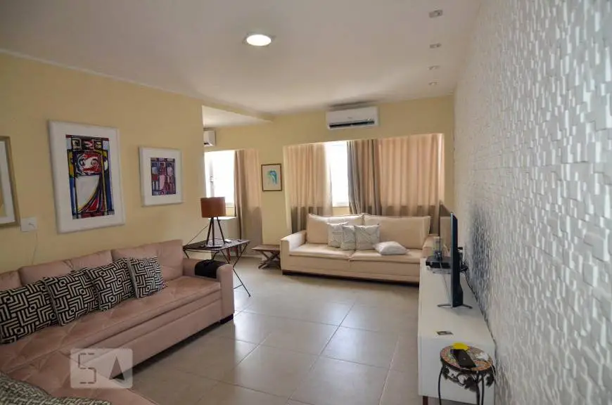 Foto 3 de Casa com 3 Quartos para alugar, 90m² em Laranjeiras, Rio de Janeiro