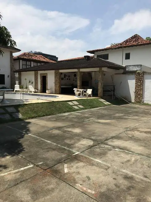 Foto 1 de Casa de Condomínio com 5 Quartos à venda, 635m² em Barra da Tijuca, Rio de Janeiro