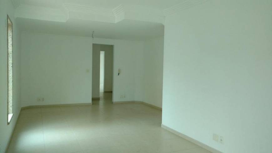 Foto 2 de Sobrado com 4 Quartos à venda, 210m² em Gonzaga, Santos