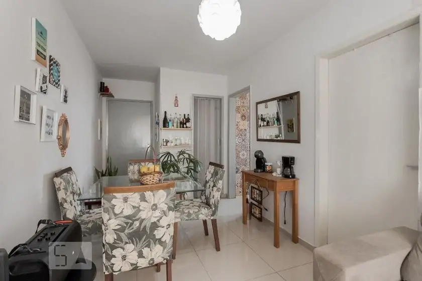 Foto 4 de Apartamento com 1 Quarto para alugar, 41m² em Vila Ipiranga, Porto Alegre