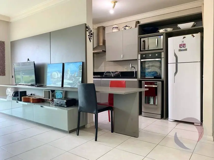 Foto 1 de Apartamento com 2 Quartos à venda, 75m² em Trindade, Florianópolis