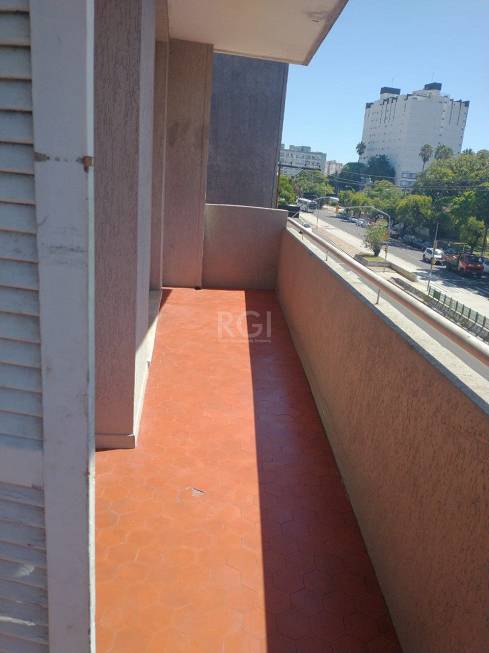 Foto 1 de Apartamento com 3 Quartos à venda, 99m² em Azenha, Porto Alegre