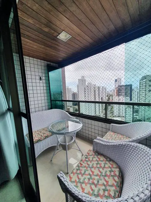 Foto 1 de Apartamento com 4 Quartos à venda, 122m² em Aflitos, Recife