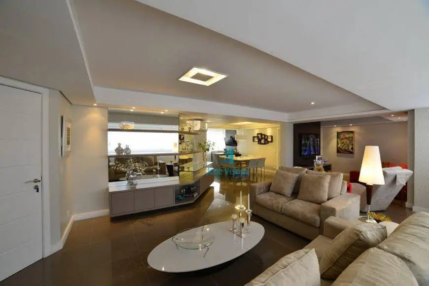 Foto 1 de Apartamento com 4 Quartos à venda, 171m² em Água Verde, Curitiba
