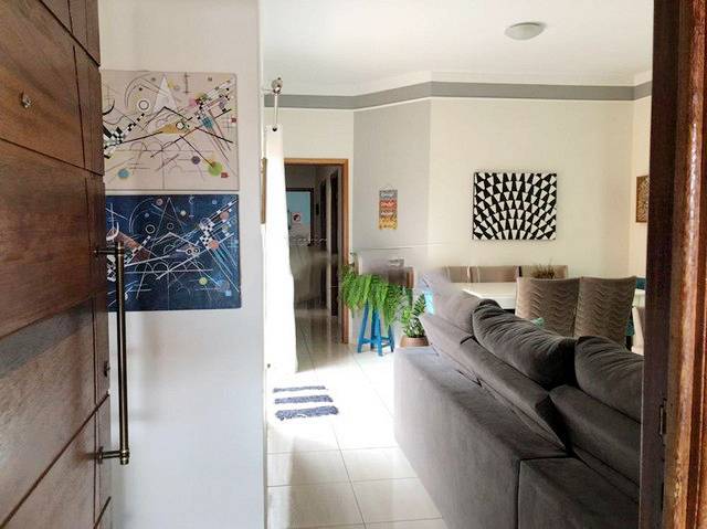 Foto 2 de Casa com 3 Quartos para alugar, 150m² em Castelo Branco, Cariacica