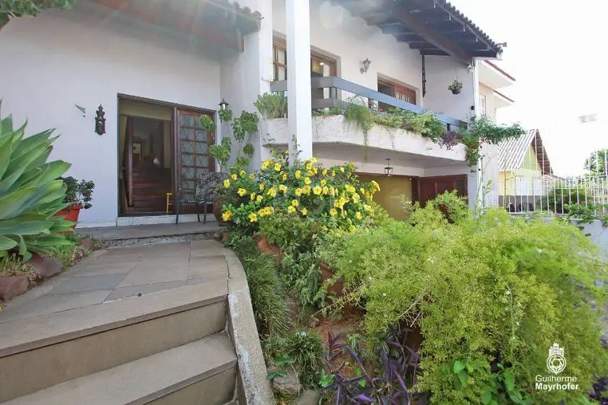 Foto 1 de Casa com 3 Quartos à venda, 326m² em Glória, Porto Alegre