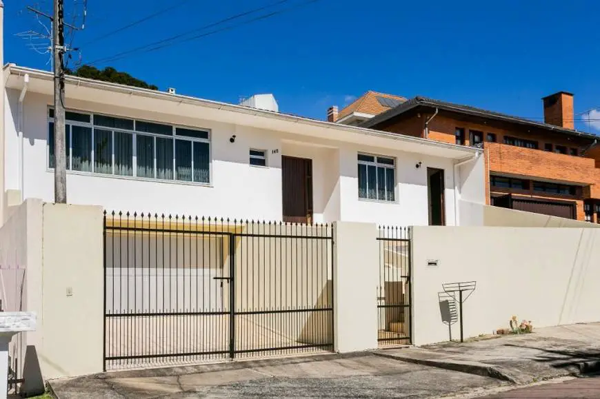 Foto 1 de Casa com 3 Quartos à venda, 212m² em Pilarzinho, Curitiba