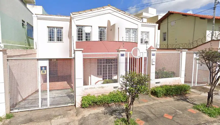 Foto 1 de Casa com 4 Quartos à venda, 180m² em Havaí, Belo Horizonte