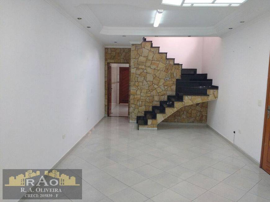 Foto 1 de Sobrado com 3 Quartos para alugar, 153m² em Vila Galvão, Guarulhos