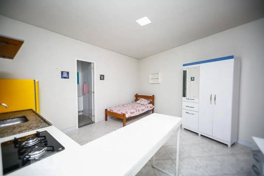 Foto 1 de Apartamento com 1 Quarto para alugar, 22m² em Cachoeirinha, Belo Horizonte