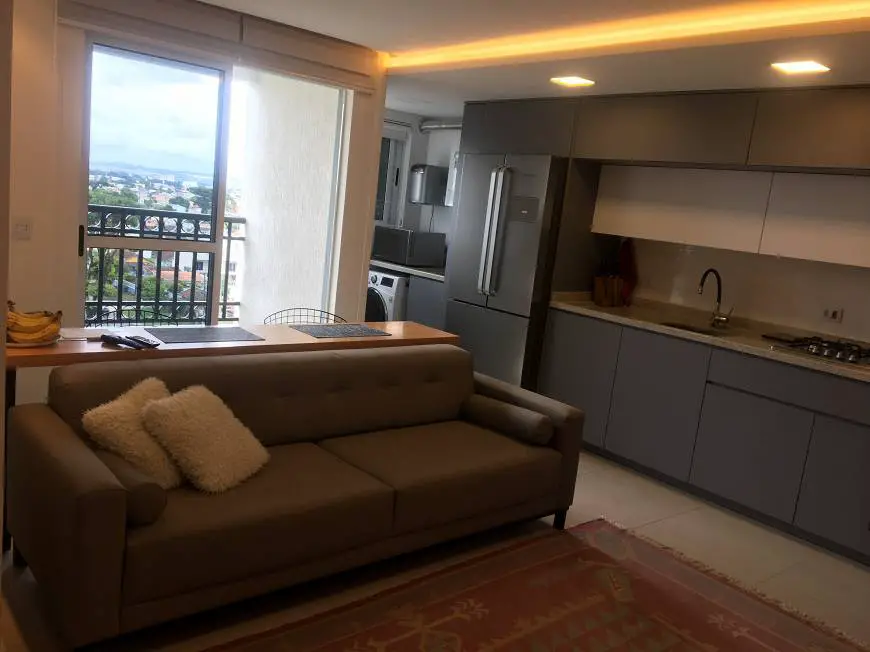 Foto 1 de Apartamento com 2 Quartos para alugar, 65m² em Novo Mundo, Curitiba