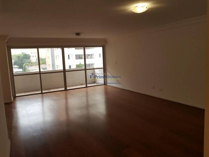 Foto 1 de Apartamento com 3 Quartos para alugar, 241m² em Aclimação, São Paulo