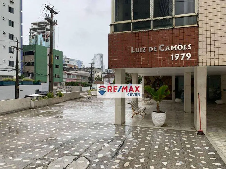 Foto 1 de Apartamento com 3 Quartos para venda ou aluguel, 140m² em Boa Viagem, Recife