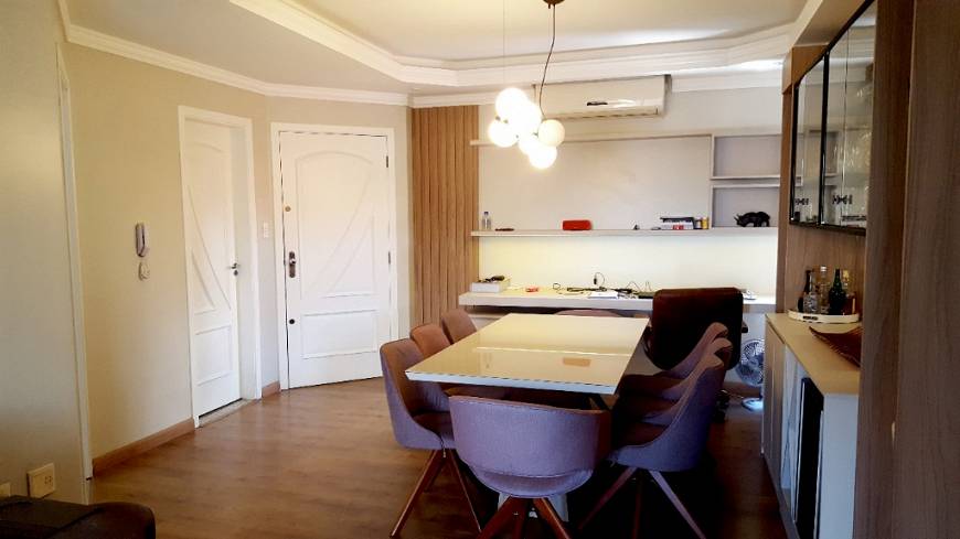 Foto 3 de Apartamento com 3 Quartos à venda, 130m² em Jardim Itú Sabará, Porto Alegre
