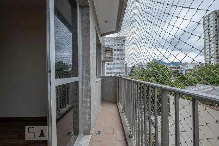 Foto 5 de Apartamento com 3 Quartos para alugar, 105m² em Maracanã, Rio de Janeiro