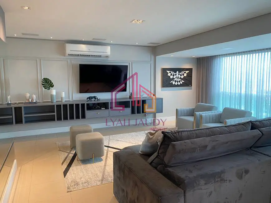 Foto 1 de Apartamento com 4 Quartos à venda, 209m² em Goiabeiras, Cuiabá