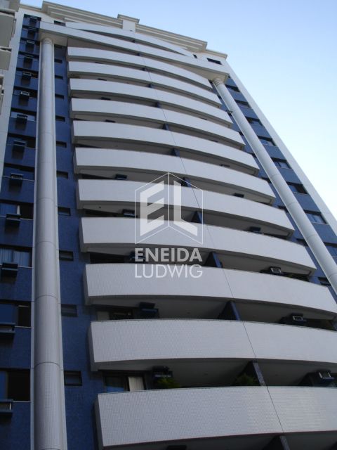 Foto 1 de Apartamento com 4 Quartos à venda, 114m² em Pituba, Salvador