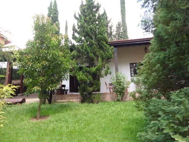 Foto 3 de Casa de Condomínio com 1 Quarto à venda, 150m² em Granja Viana, Carapicuíba