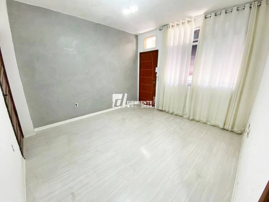 Foto 1 de Apartamento com 2 Quartos à venda, 71m² em Califórnia, Nova Iguaçu