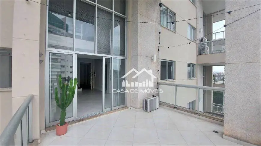 Foto 2 de Apartamento com 2 Quartos para venda ou aluguel, 97m² em Panamby, São Paulo
