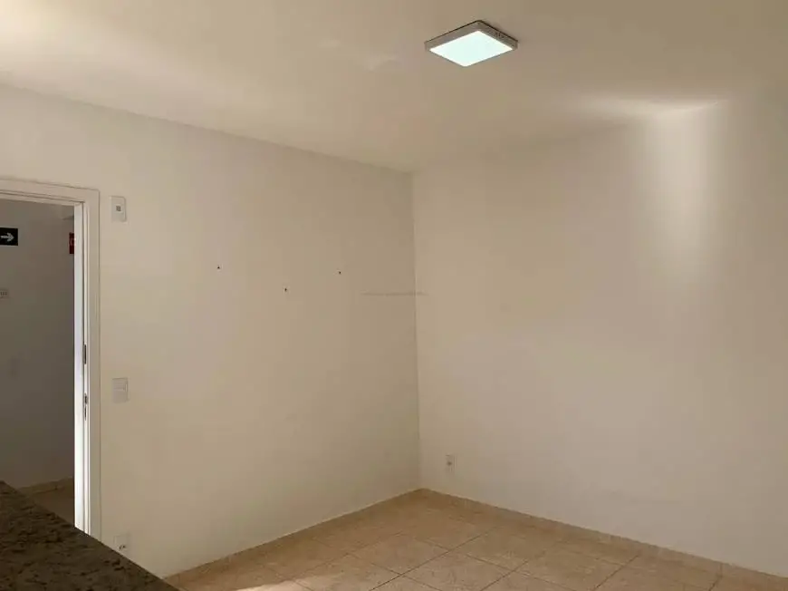 Foto 2 de Apartamento com 2 Quartos para alugar, 44m² em Tiradentes, Campo Grande