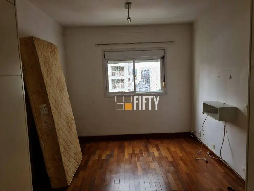 Foto 5 de Apartamento com 3 Quartos à venda, 112m² em Vila Olímpia, São Paulo