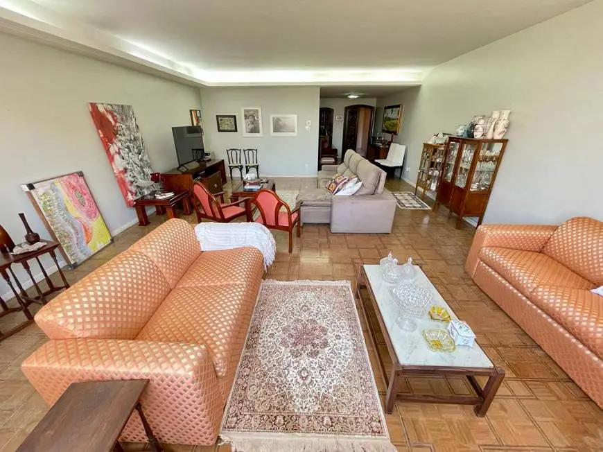 Foto 1 de Apartamento com 4 Quartos à venda, 250m² em Centro, Vitória