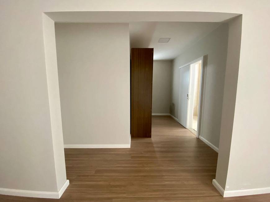 Foto 2 de Apartamento com 4 Quartos para alugar, 221m² em Zona 01, Maringá