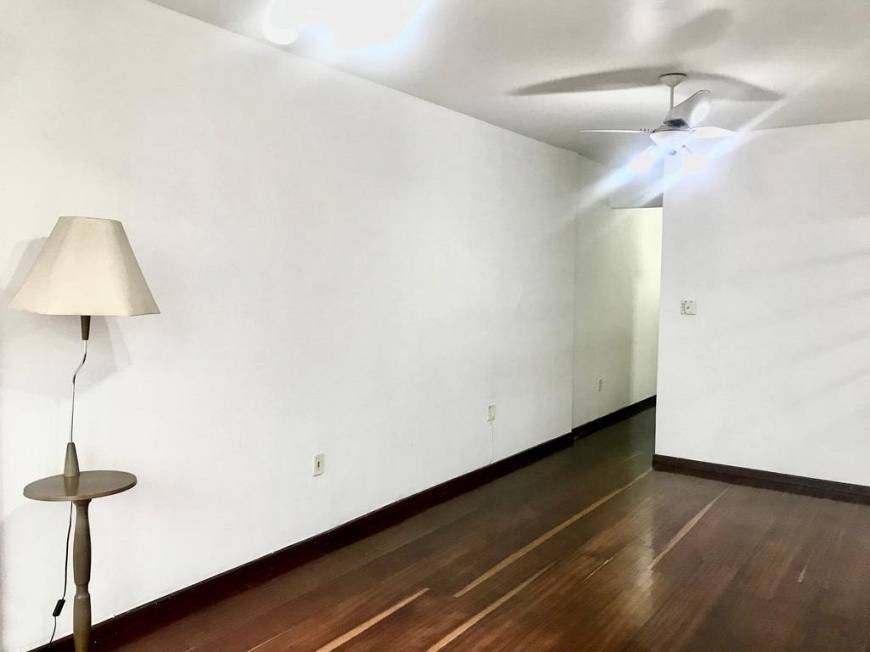 Foto 2 de Casa com 2 Quartos à venda, 85m² em Pompeia, Santos