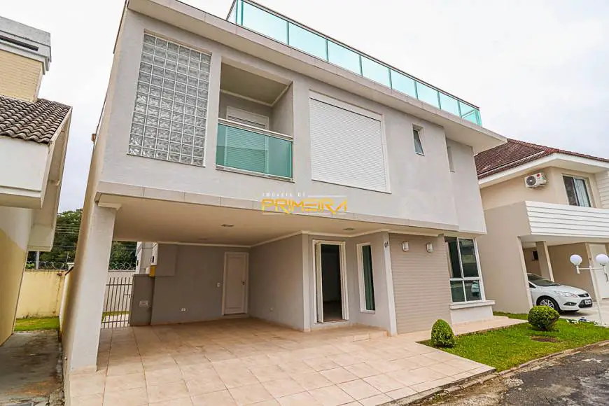 Foto 1 de Casa com 4 Quartos à venda, 225m² em Butiatuvinha, Curitiba