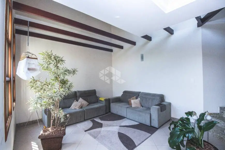 Foto 2 de Casa com 4 Quartos à venda, 300m² em Igara, Canoas