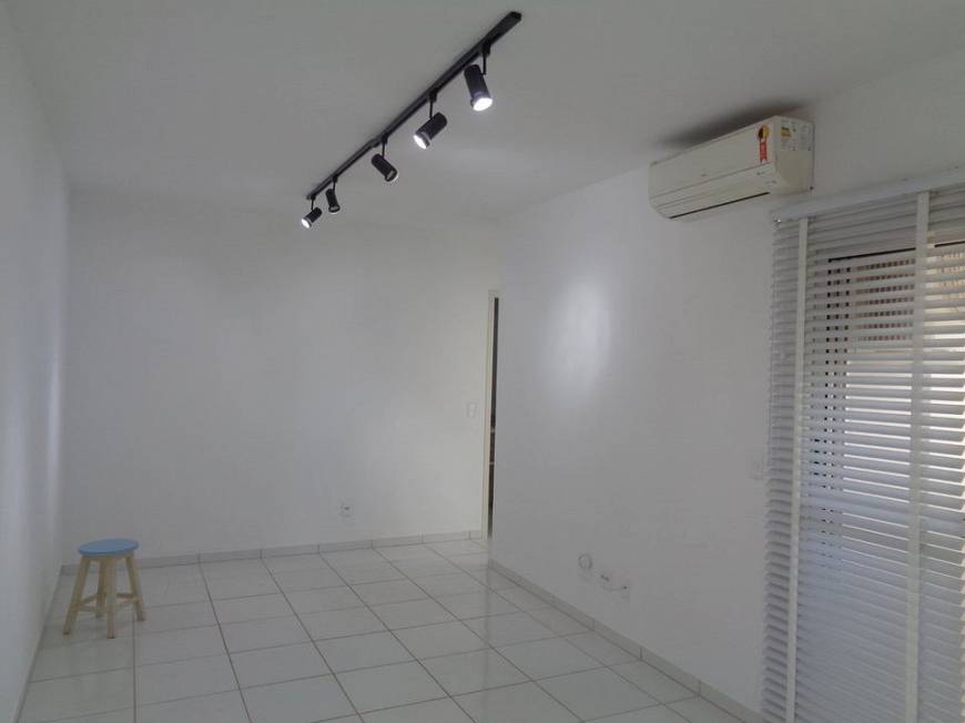 Foto 1 de Apartamento com 2 Quartos à venda, 56m² em Centro, Londrina