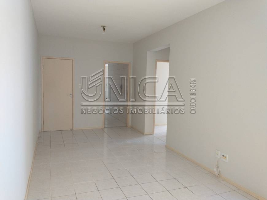 Foto 3 de Apartamento com 2 Quartos para alugar, 80m² em Treze de Julho, Aracaju