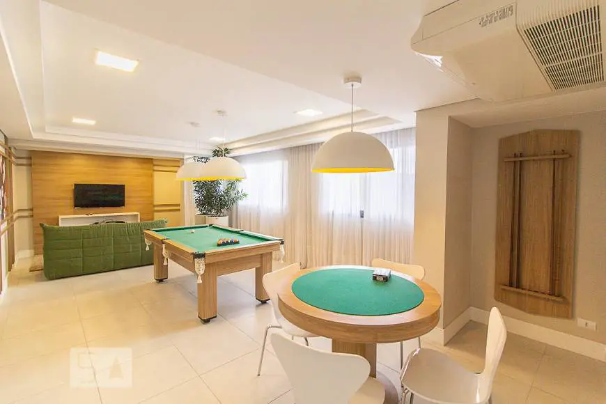Foto 4 de Apartamento com 1 Quarto para alugar, 37m² em Capão Raso, Curitiba