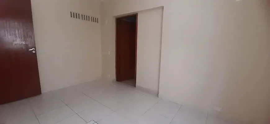 Foto 4 de Apartamento com 1 Quarto para alugar, 60m² em Novo Mundo, Curitiba