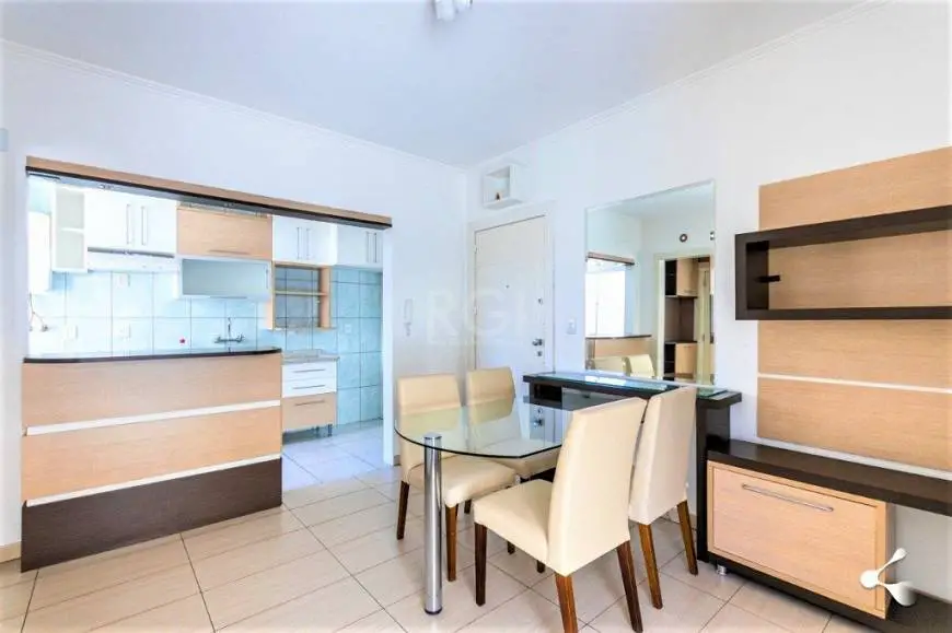 Foto 1 de Apartamento com 1 Quarto à venda, 37m² em São João, Porto Alegre