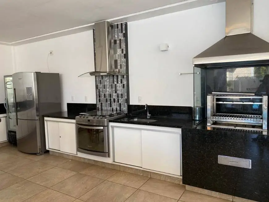 Foto 4 de Apartamento com 3 Quartos à venda, 363m² em Centro, Uberaba