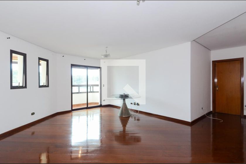 Foto 1 de Apartamento com 3 Quartos à venda, 160m² em Vila Galvão, Guarulhos