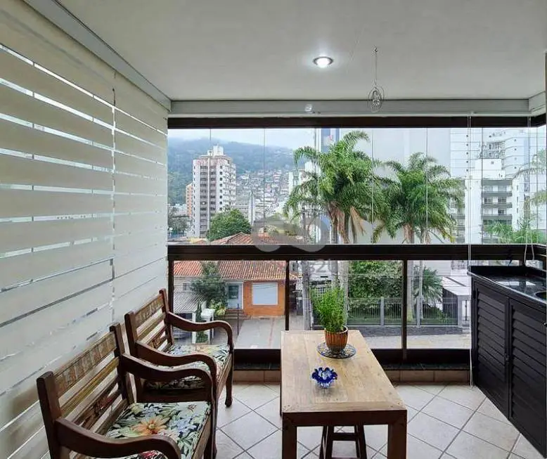 Foto 5 de Apartamento com 4 Quartos à venda, 128m² em Centro, Florianópolis